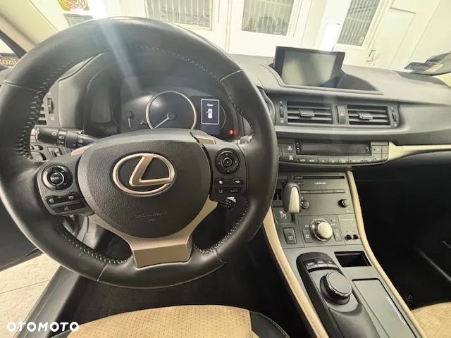 Lexus CT 200h Elegance - 4