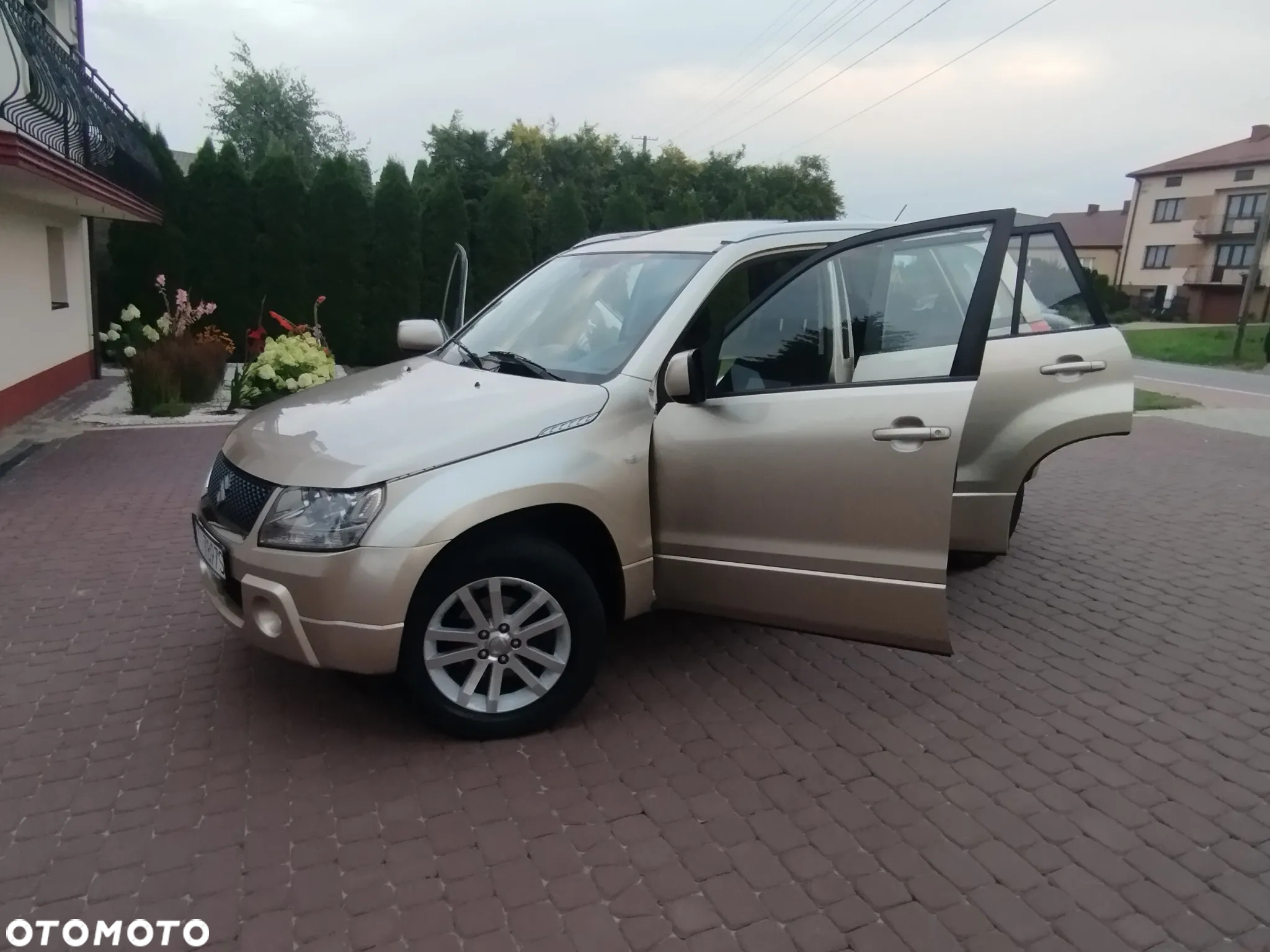 Suzuki Grand Vitara 2.0 Comfort Limited - 18