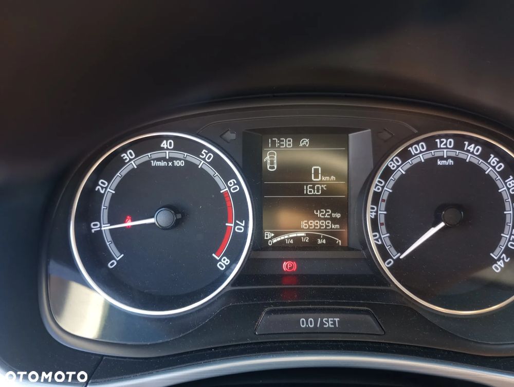 Skoda Fabia 1.0 TSI Ambition - 8