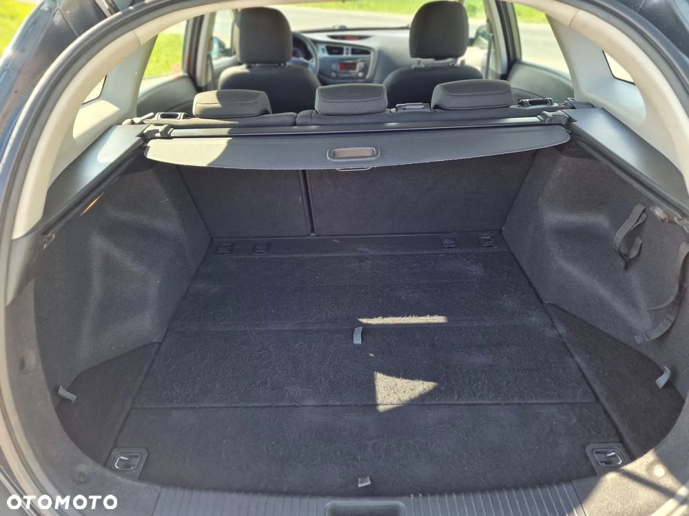Kia Ceed 1.4 CRDi L - 23