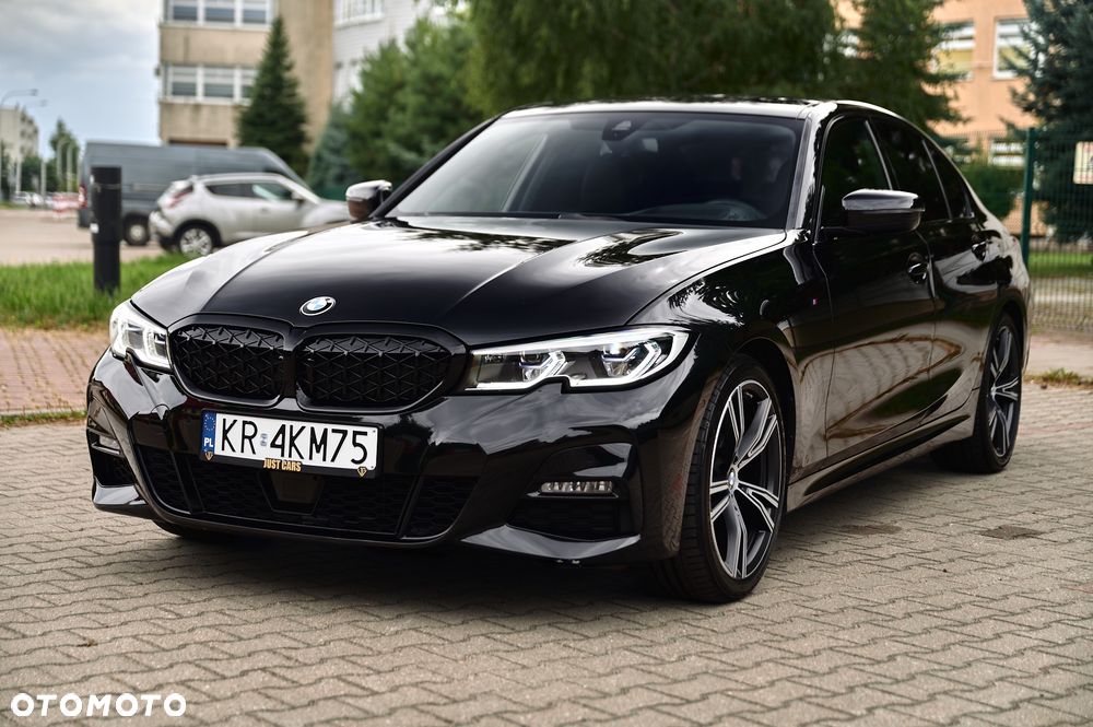 BMW Seria 3 320d xDrive M Sport Shadow - 12