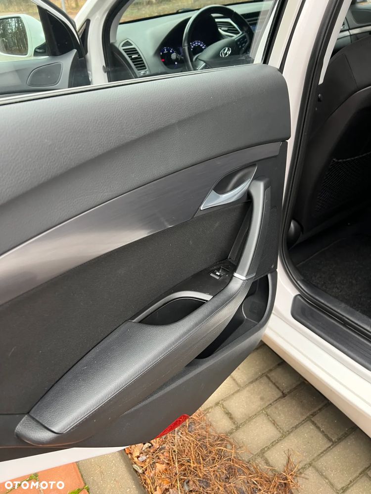 Hyundai i40 1.7 CRDi Premium - 32