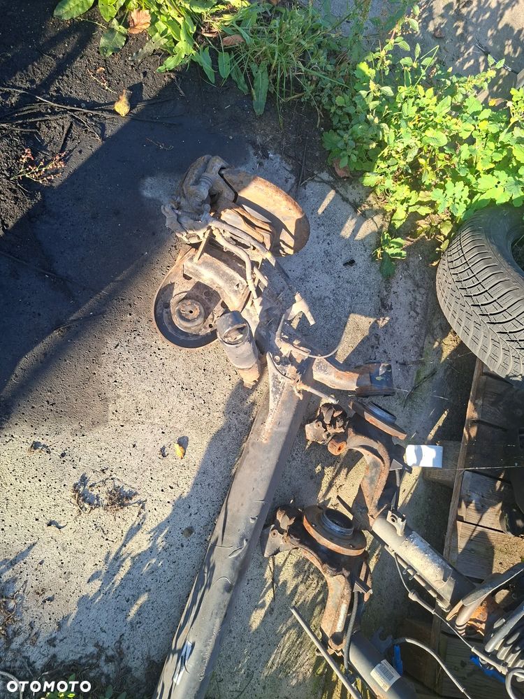 hyundai ix20 kia venga 16r belka ós zawieszenie tył poznan