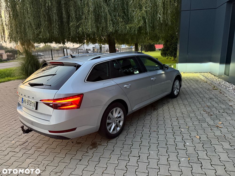 Skoda Superb 2.0 TDI SCR Ambition - 16