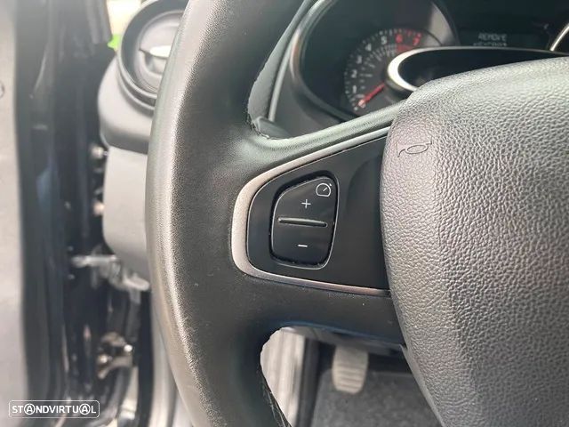 Renault Clio Sport Tourer Energy TCe 90 Start & Stop Dynamique - 12