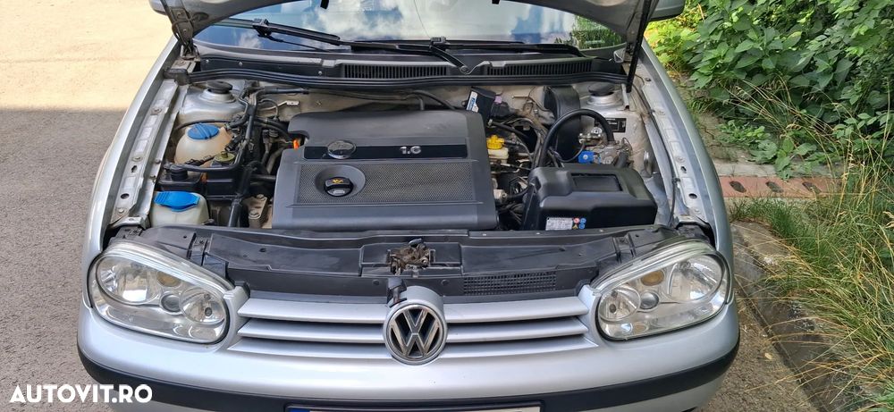 Volkswagen Golf - 11