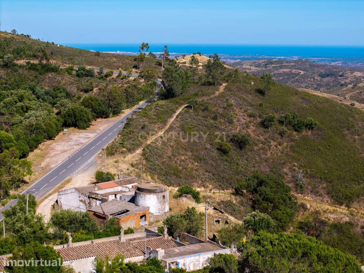 Terreno Misto com Projeto de Turismo Rural e Vista Panorâmica de Mar e - Grande imagem: 4/28