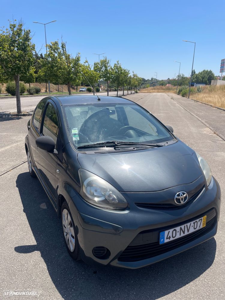 Toyota Aygo 1.0 Plus - 9