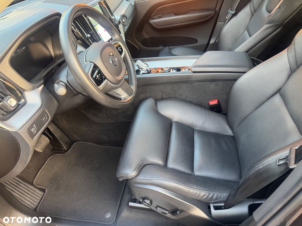 Volvo XC 60 B4 D Inscription - 13
