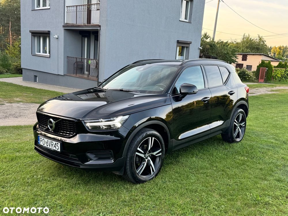 Volvo XC 40 T3 R-Design - 1