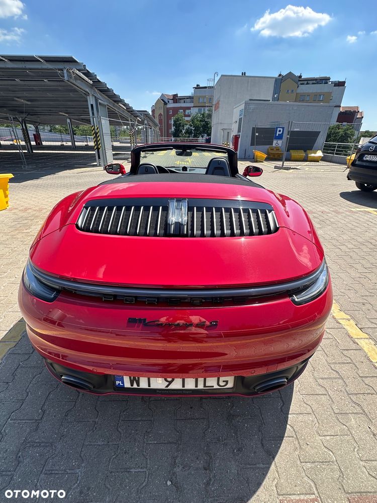 Porsche 911 Carrera 4S - 3