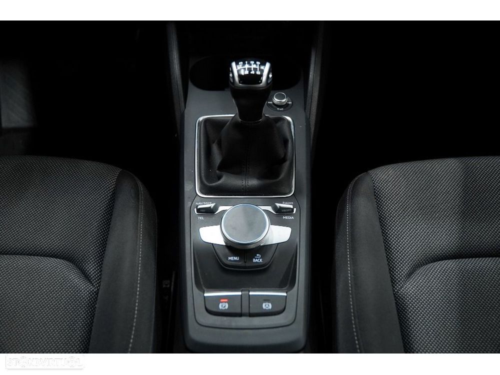 Audi Q2 30 TFSI Advanced - 23