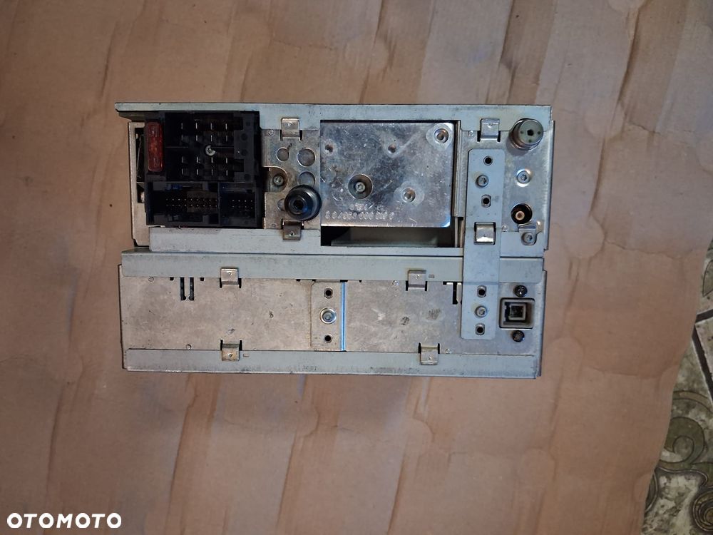 Radio NAVI Mercedes ML  W163  8618001400  OE - 2