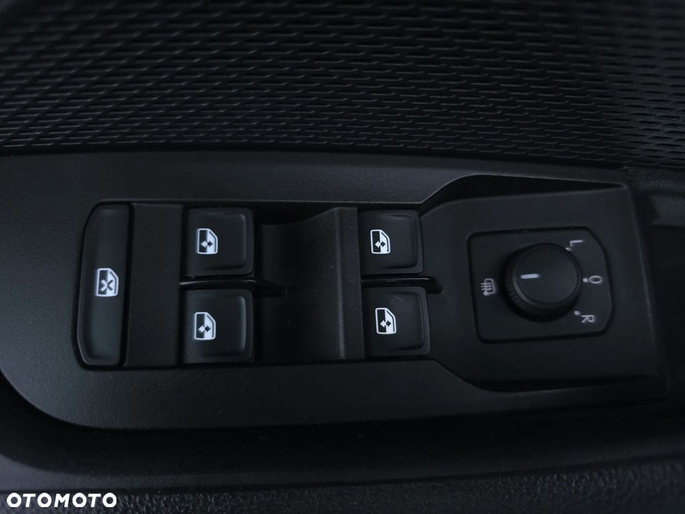 Skoda Octavia 2.0 TDI Ambition DSG - 13