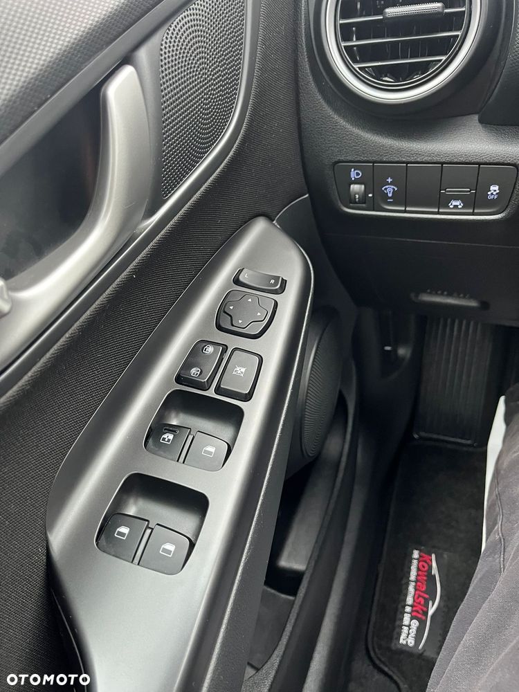 Hyundai Kona 1.0 T-GDI YES!+ - 23