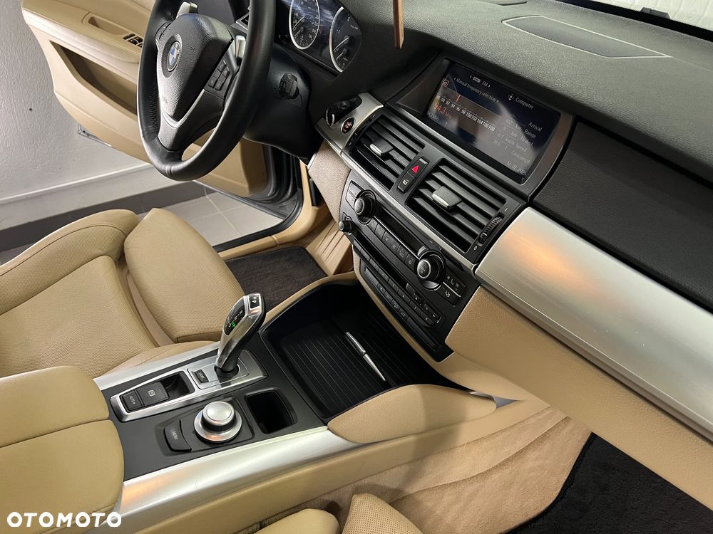 BMW X6 - 11