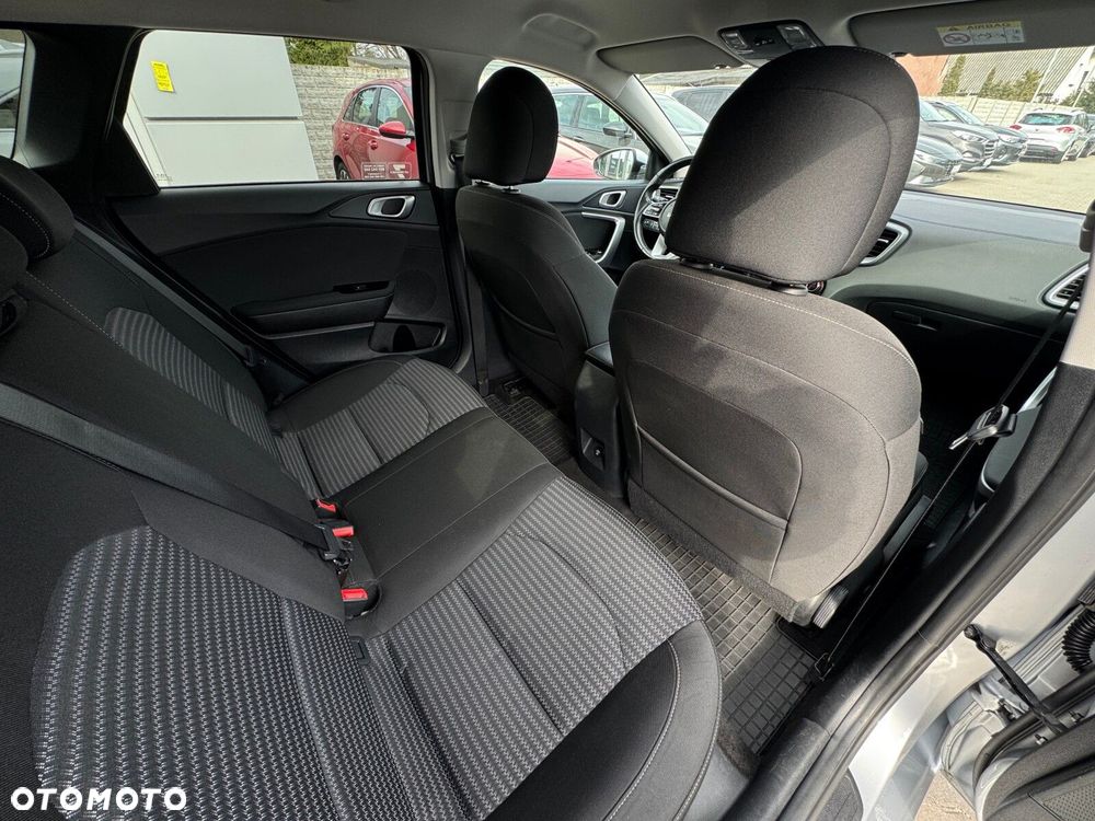 Kia Ceed 1.5 T-GDI M - 15