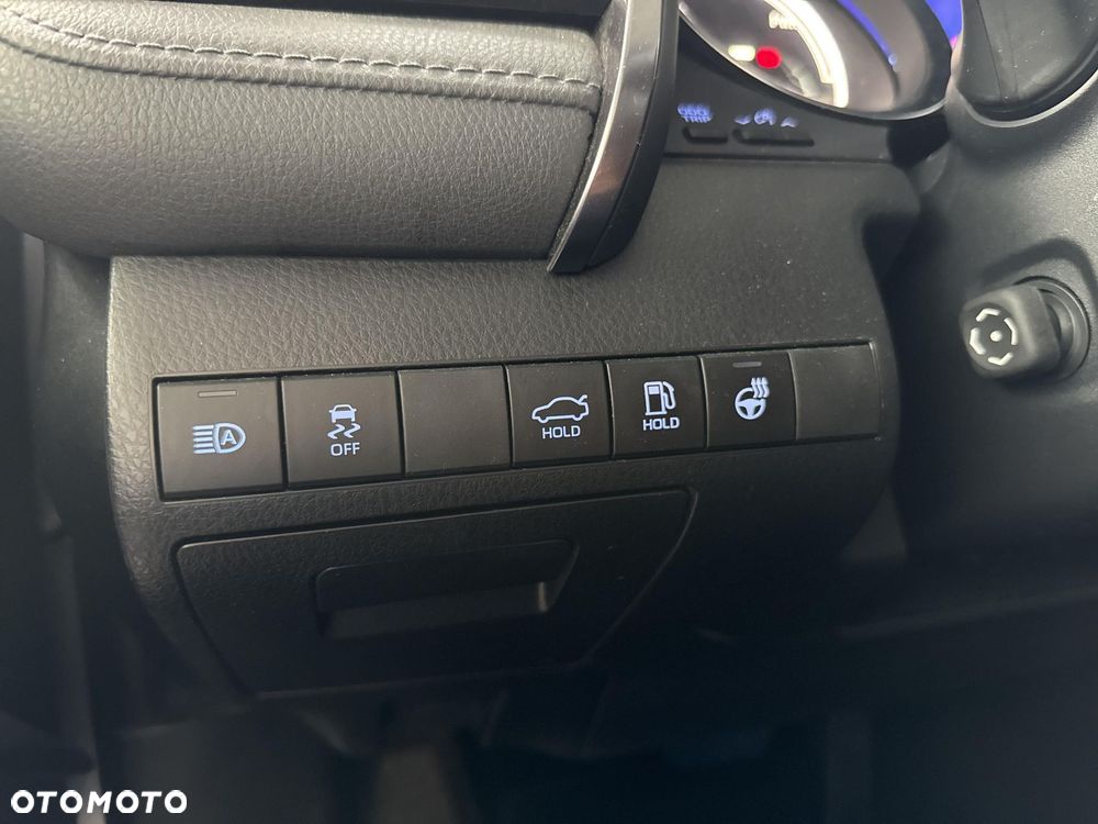 Toyota Camry 2.5 Hybrid Executive CVT - 21