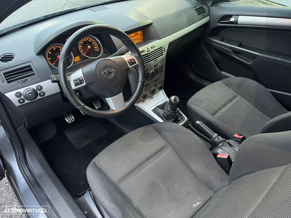 Opel Astra GTC 1.3 CDTI - 8