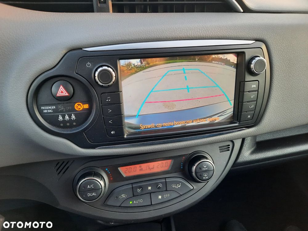 Toyota Yaris 1.33 Premium EU6 - 7