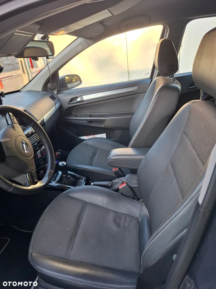 Opel Astra 1.6 Easytronic Cosmo - 10
