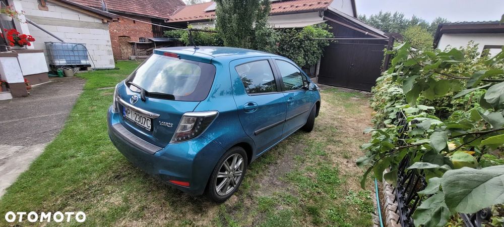 Toyota Yaris 1.33 Premium - 4