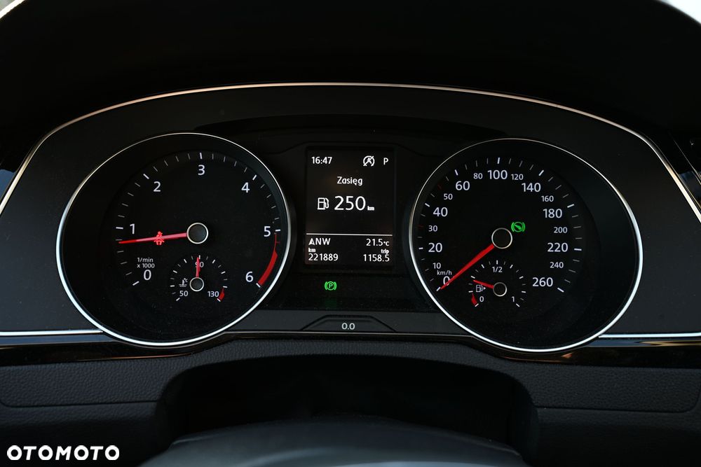 Volkswagen Passat 2.0 TDI SCR Comfortline DSG - 21