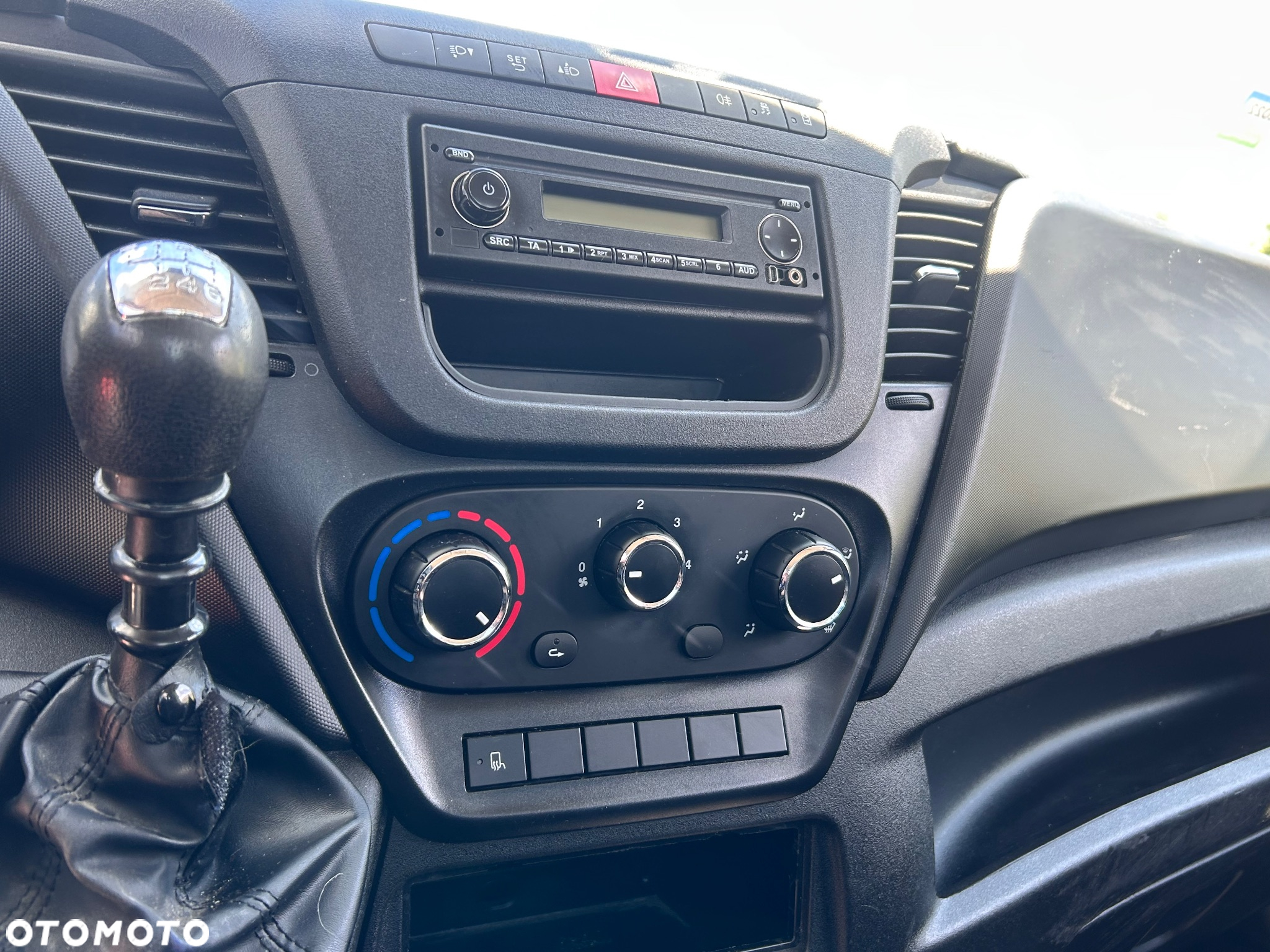 Iveco DAILY 35C15 - 17