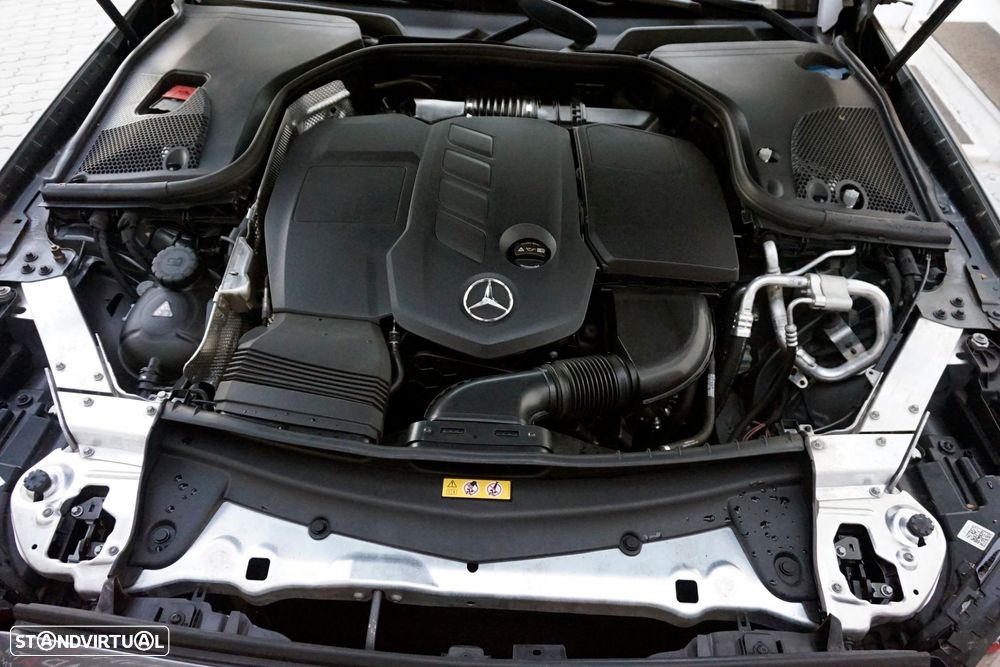 Mercedes-Benz E 220 d AMG designo - 37