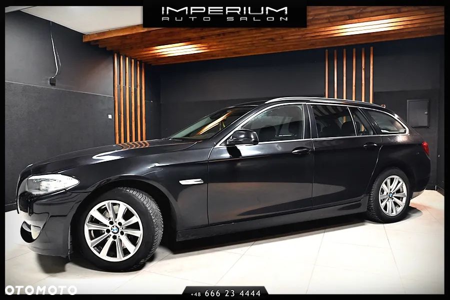 BMW Seria 5 525d Touring Modern Line - 2