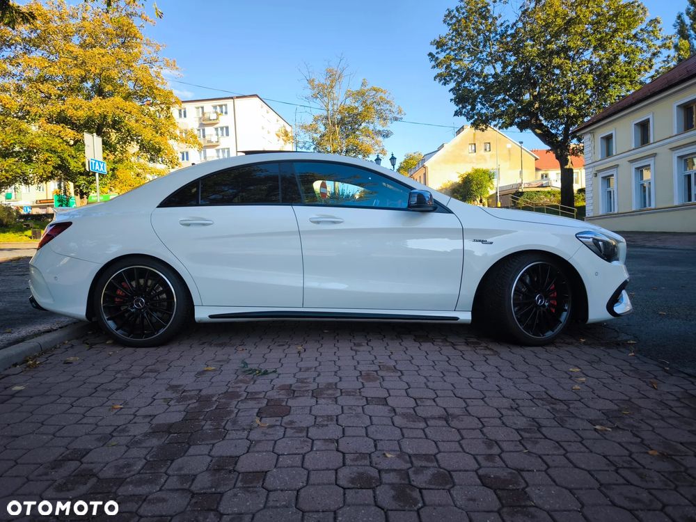 Mercedes-Benz CLA - 8