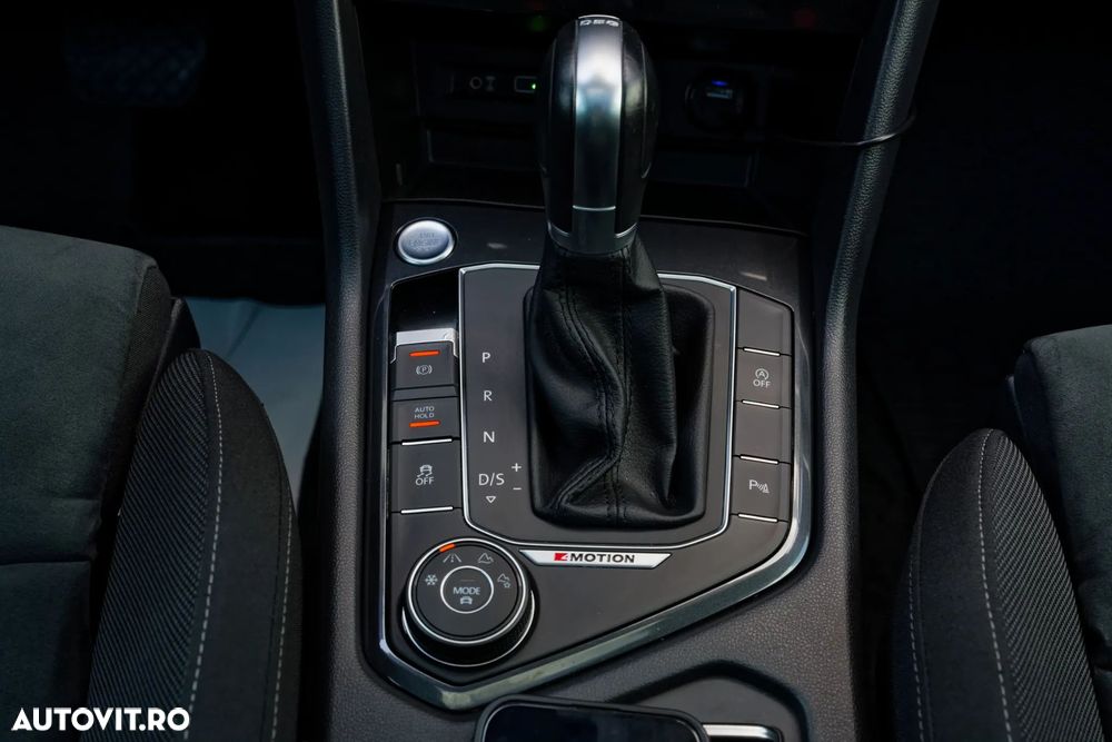 Volkswagen Tiguan - 21