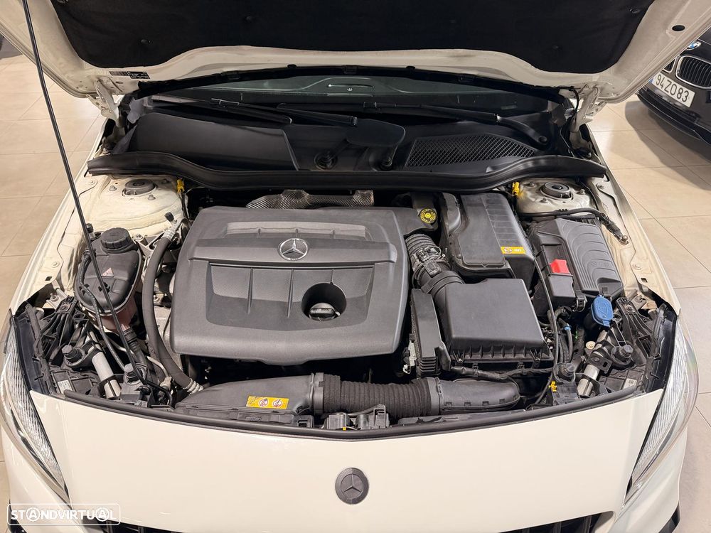 Mercedes-Benz A 180 d 7G-DCT AMG Line - 33