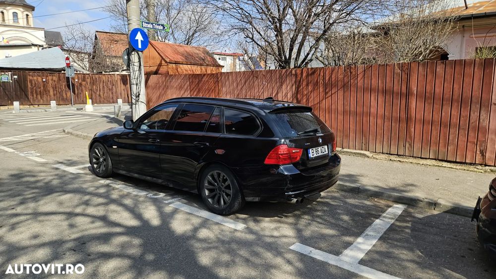 BMW Seria 3 330d xDrive Aut. - 3