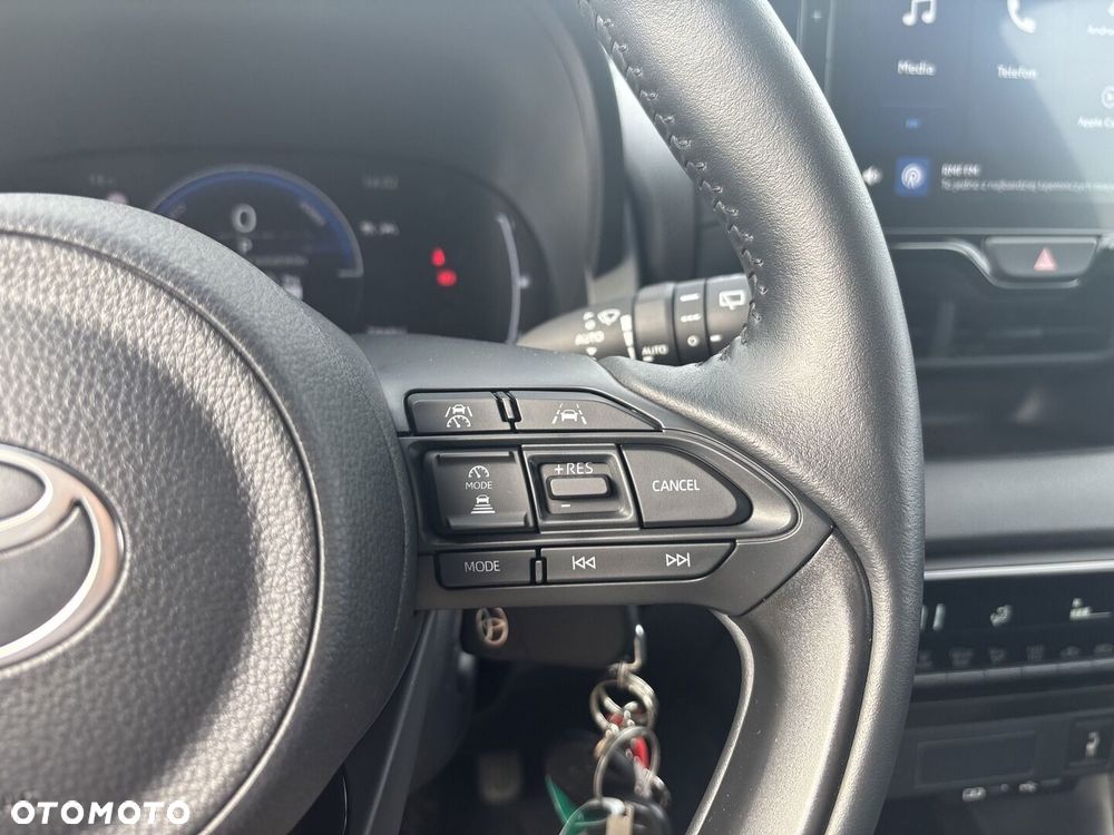 Toyota Yaris Hybrid 1.5 Style - 23