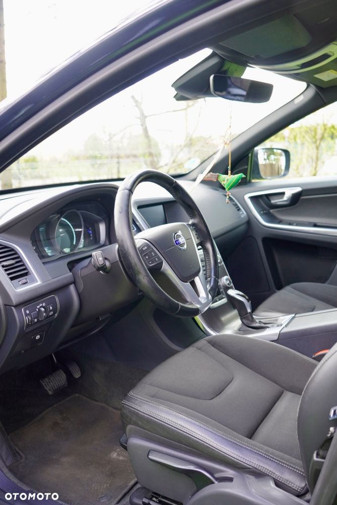 Volvo XC 60 D4 Drive-E Momentum - 5