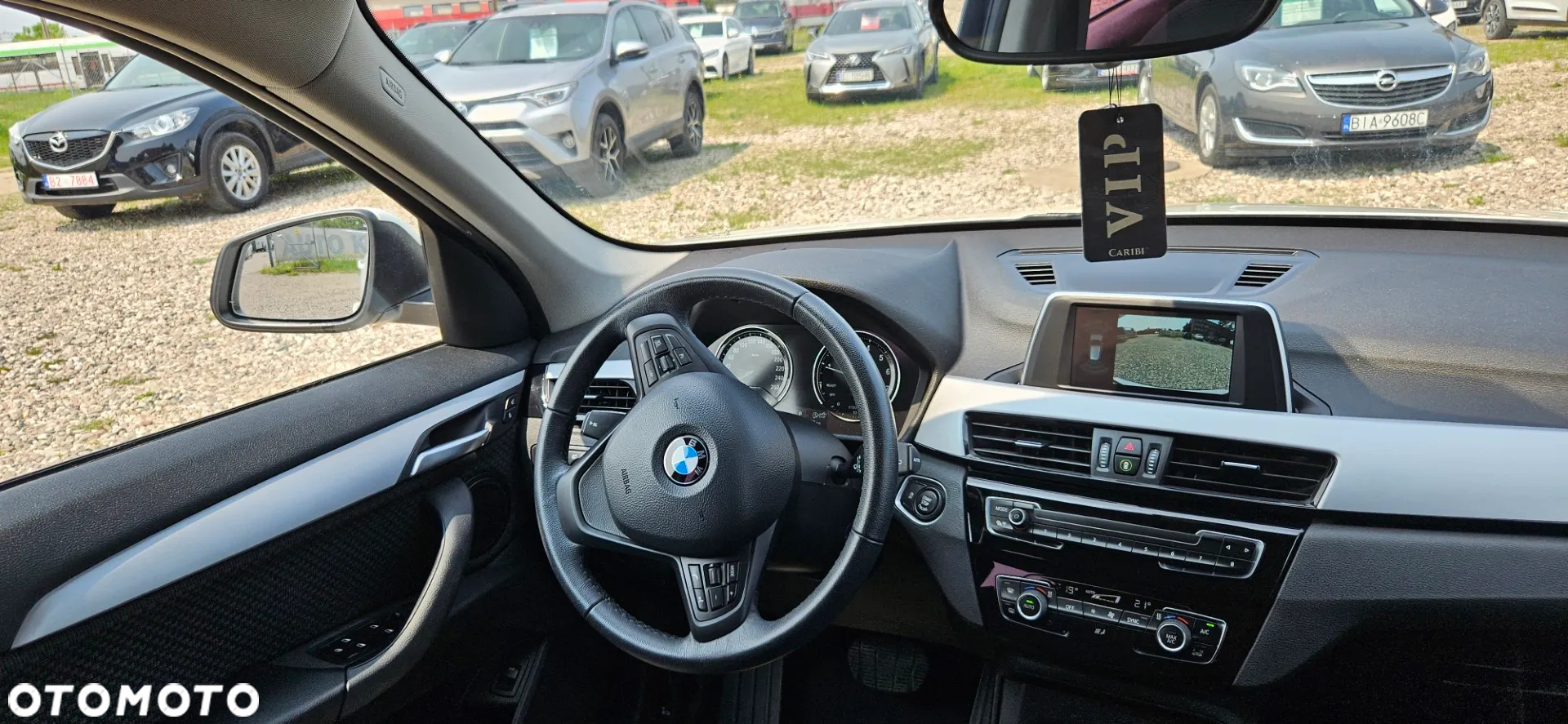 BMW X1 sDrive18i - 23