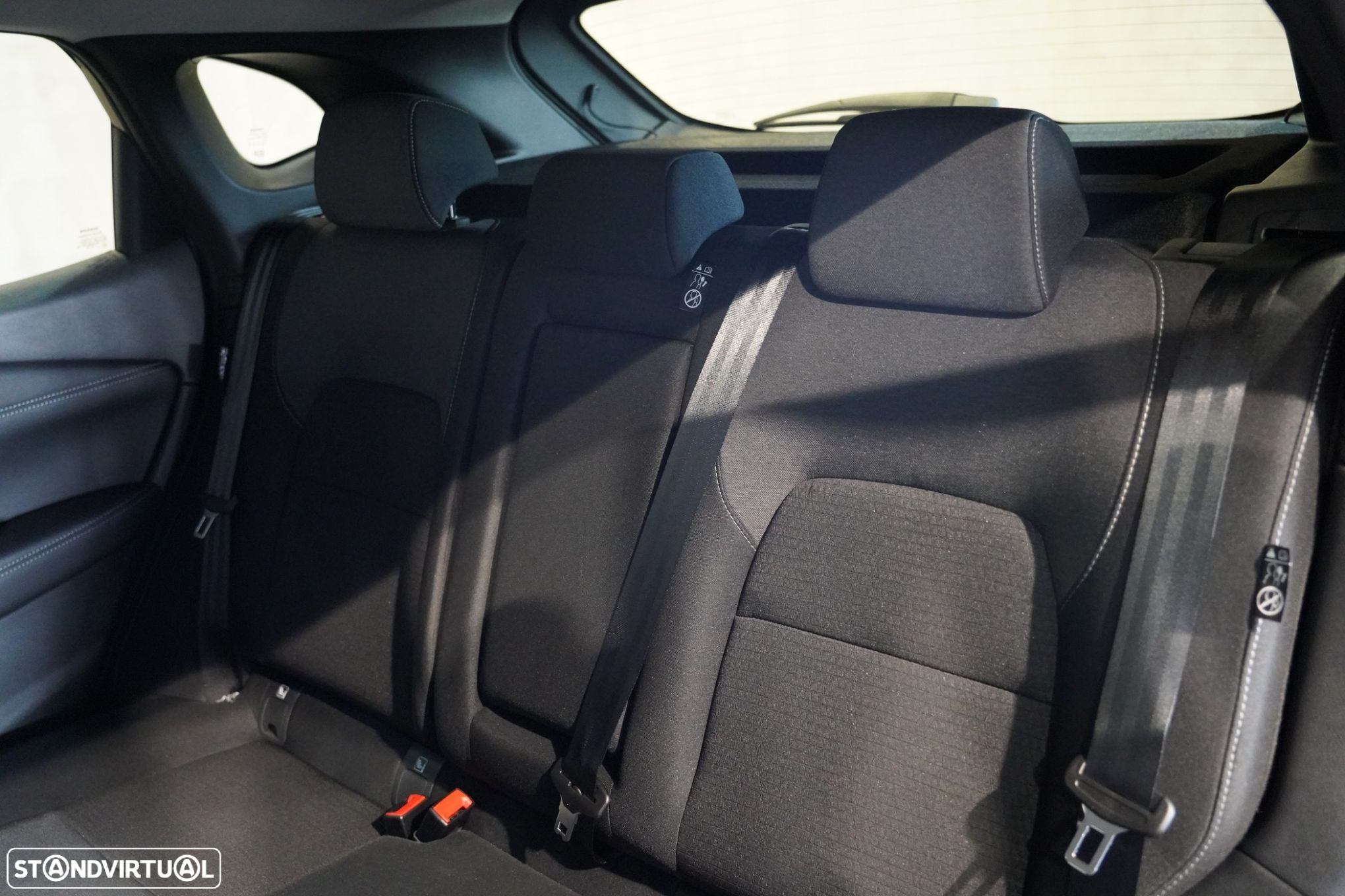 Nissan Qashqai 1.3 DIG-T N-Connecta LED+TT+SKY - 23
