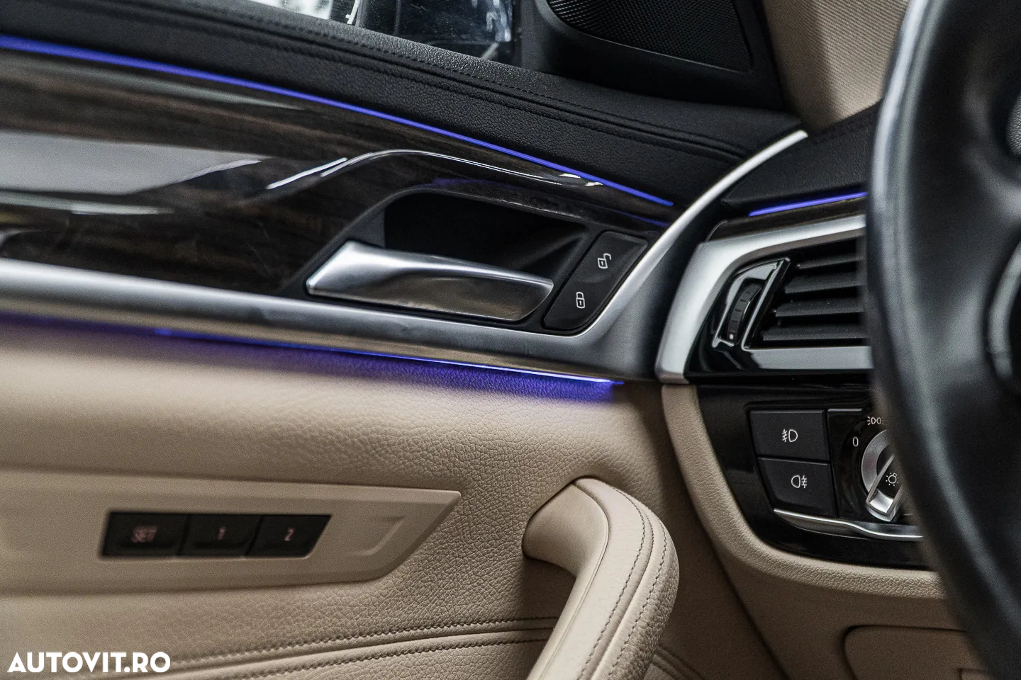 BMW Seria 5 520d xDrive Aut. Luxury Line - 27