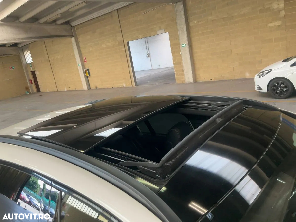Mercedes-Benz GLC 300 d 4MATIC - 12