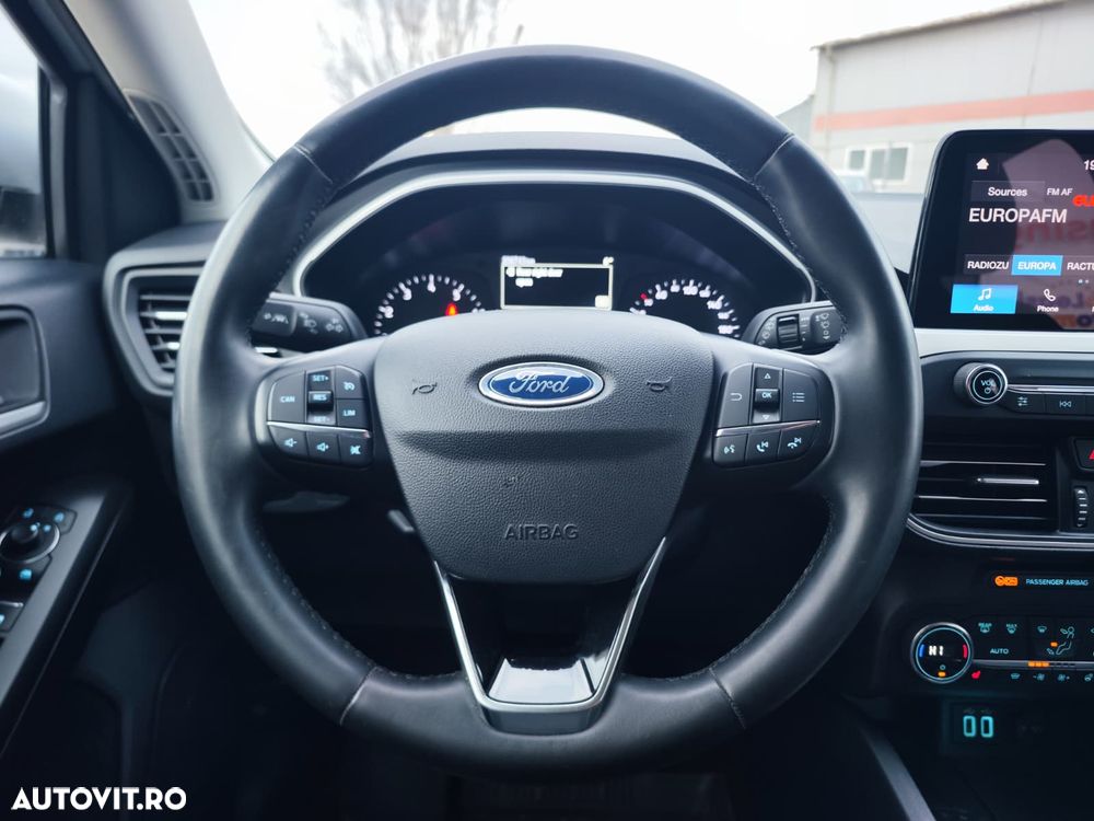 Ford Focus 1.0 EcoBoost Hybrid ACTIVE DESIGN - 22