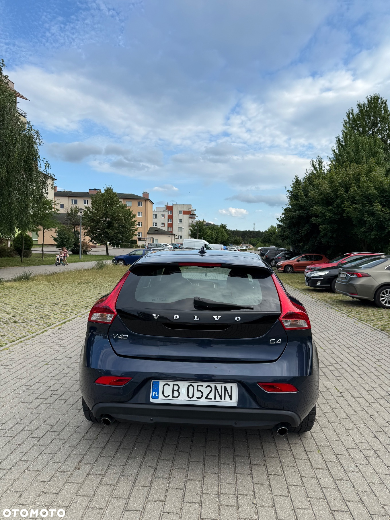 Volvo V40 D4 Momentum - 3