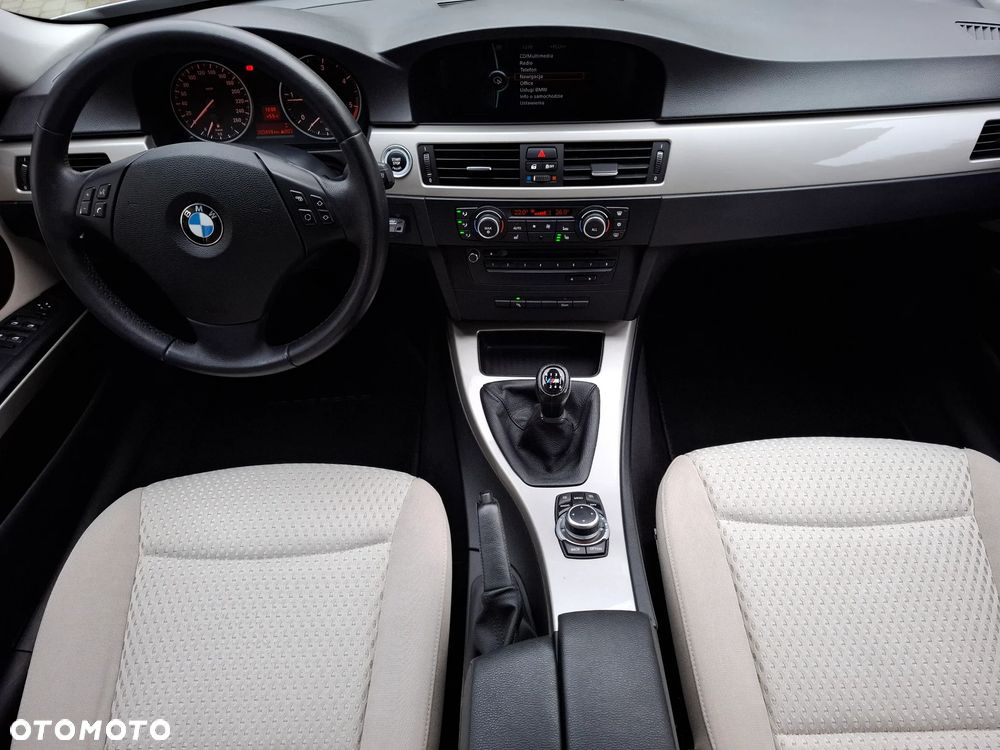 BMW Seria 3 318d DPF Edition Exclusive - 8