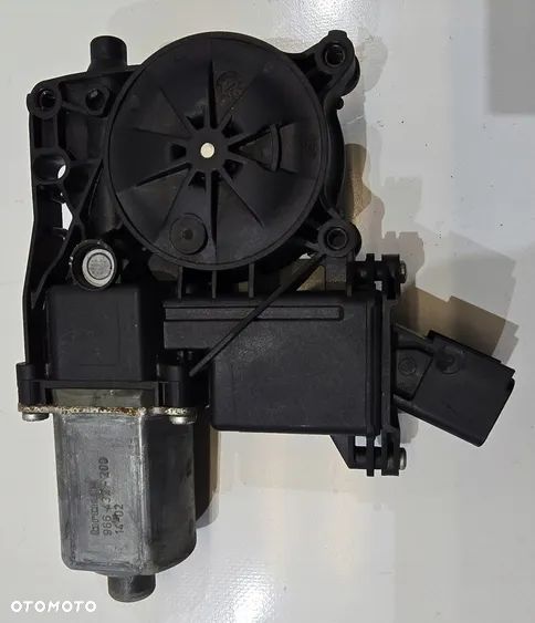 silniczek mechanizmu podnośnika szyby prawy przód opel insignia a lift