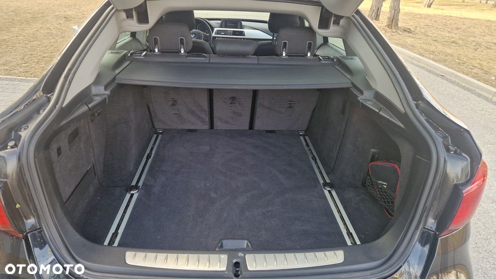 BMW 3GT 320i GPF Business Edition - 14