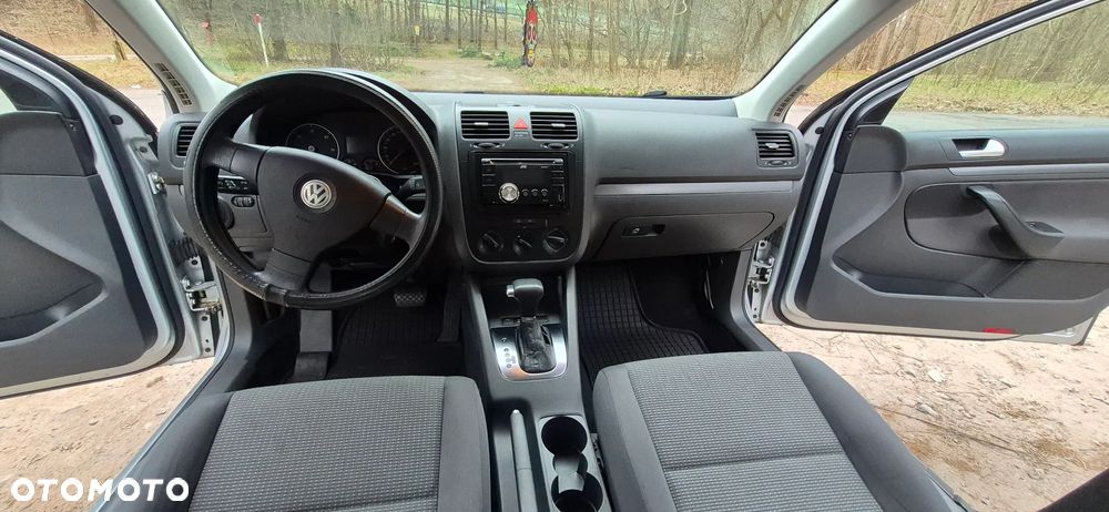 Volkswagen Golf 1.9 TDI Comfortline DSG - 13