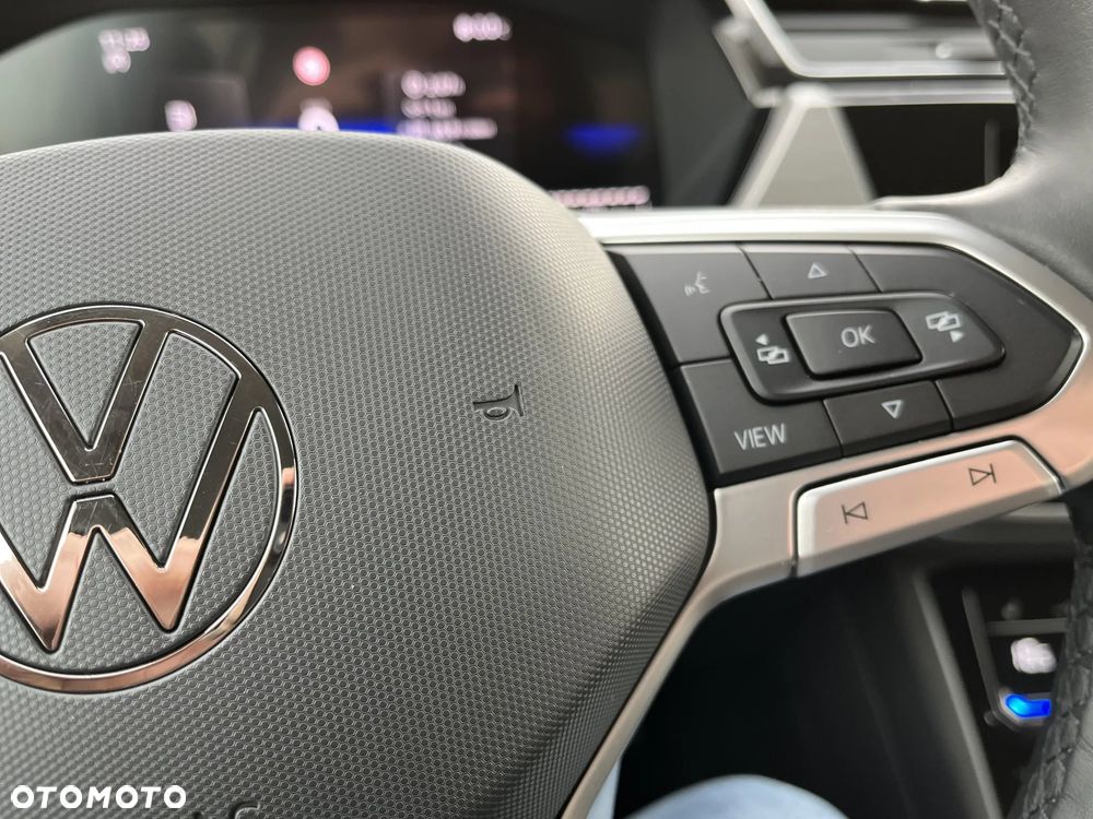 Volkswagen Touran - 31