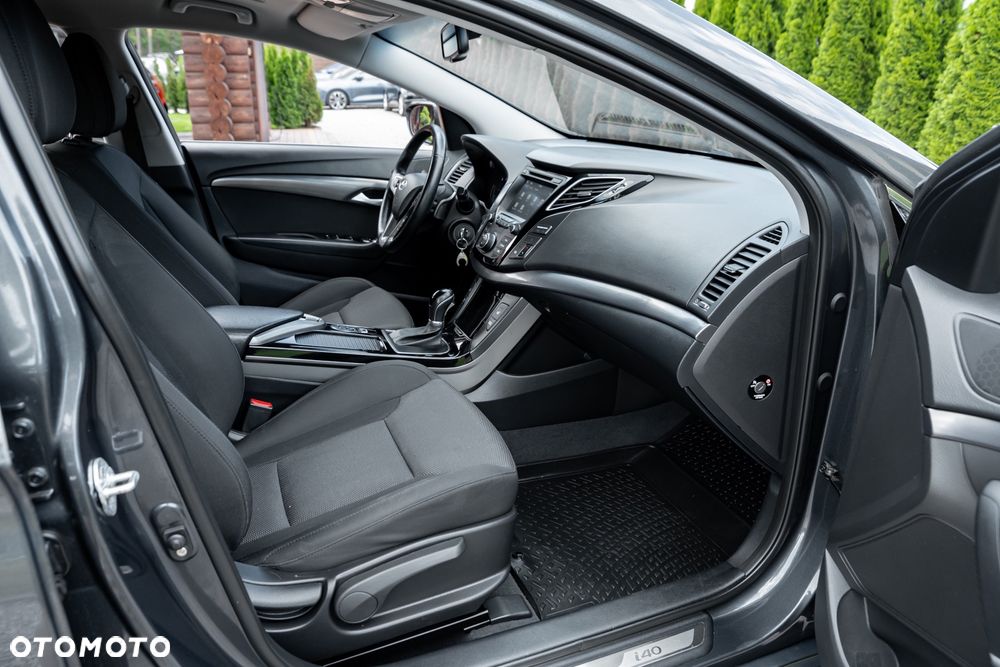 Hyundai i40 Kombi 1.7 CRDi DCT Premium - 23