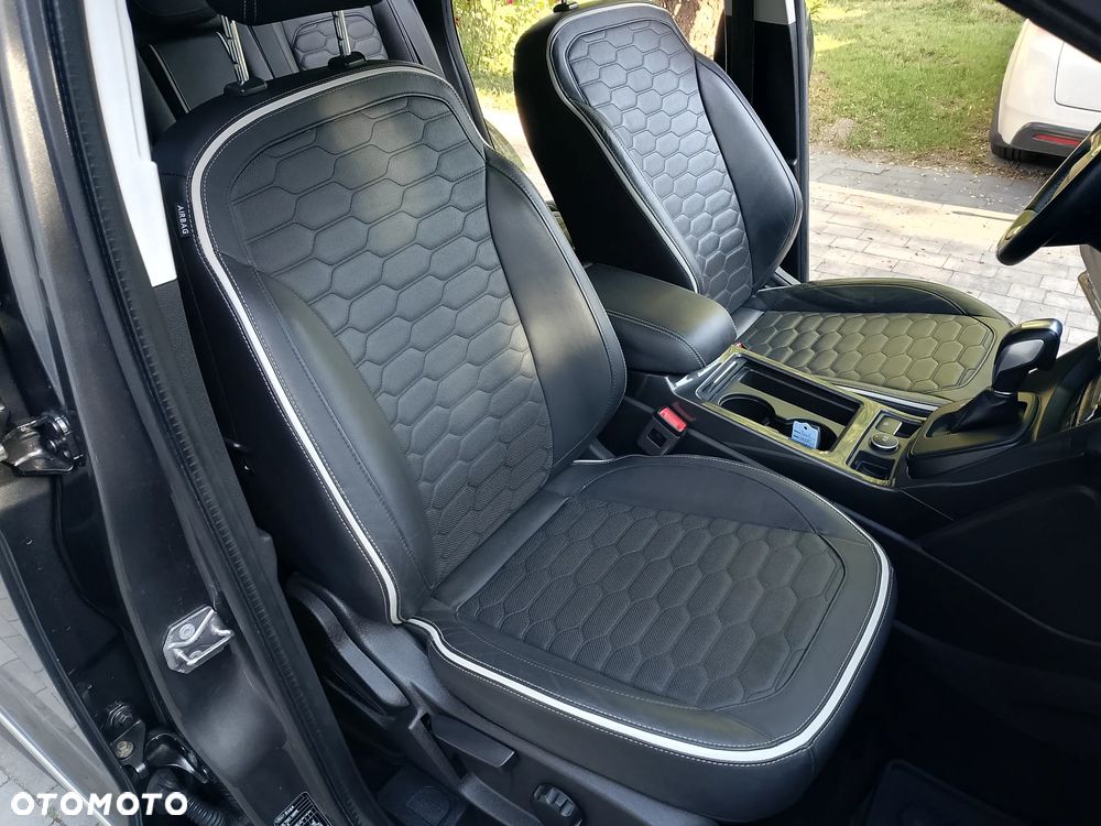 Ford Kuga 2.0 TDCi 4x4 Vignale - 19