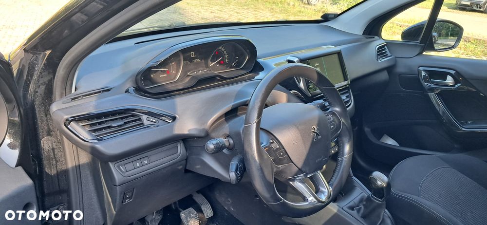 Peugeot 208 1.6 BlueHDi Active S&S - 15